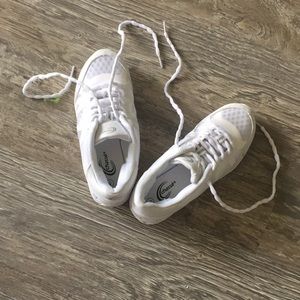 Cheer shoes